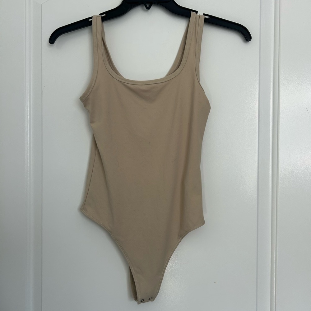Abercrombie & Fitch Soft A&F Collection Tan Top Bodysuit size small classic 90s